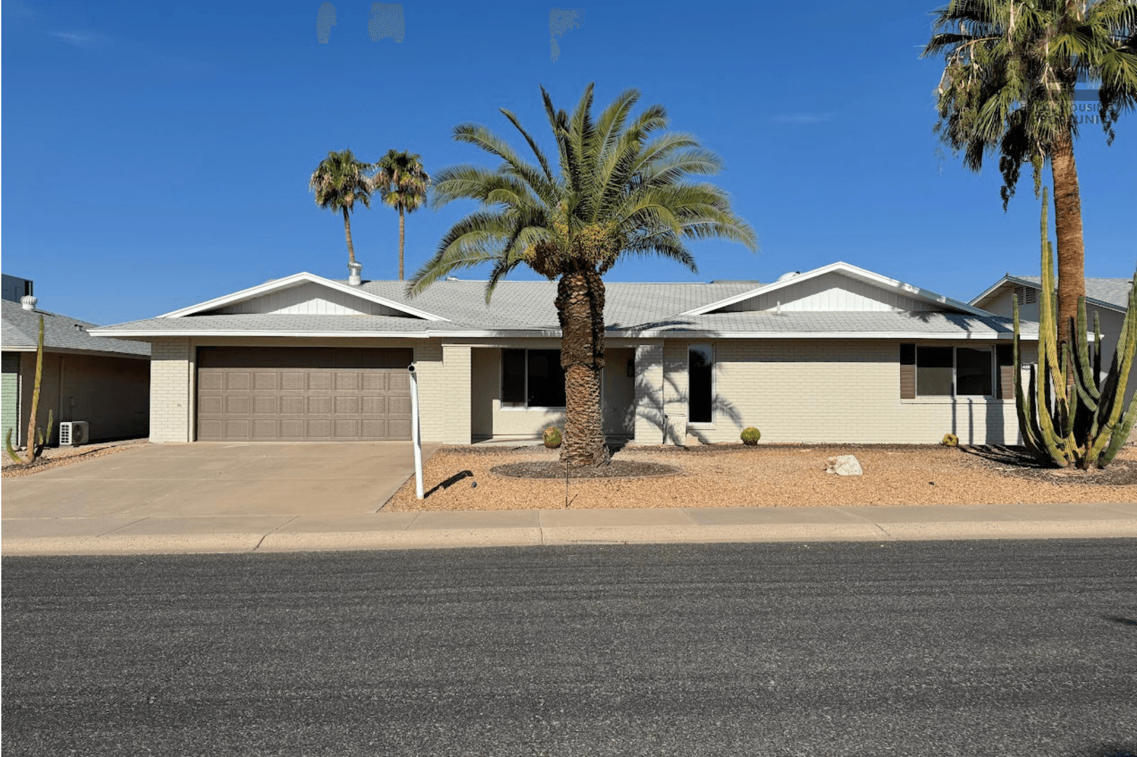 Sun City West House: 20210 N 124th Dr