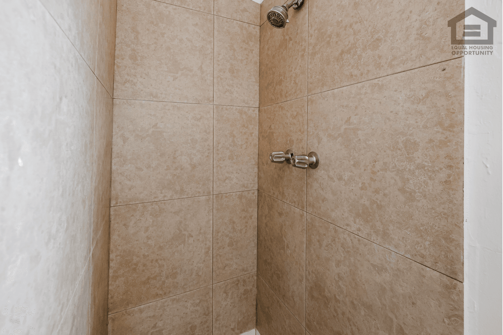 Phoenix Apartment: 3315 E Cambridge Ave