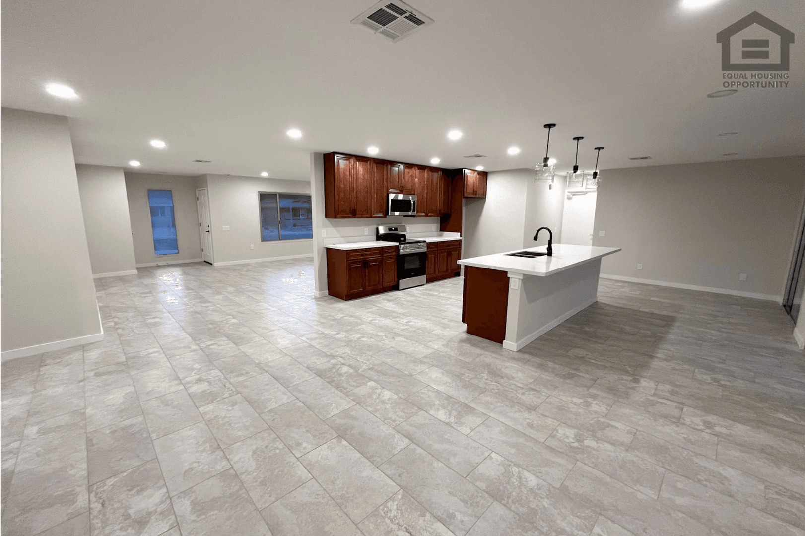 Sun City West House: 20210 N 124th Dr