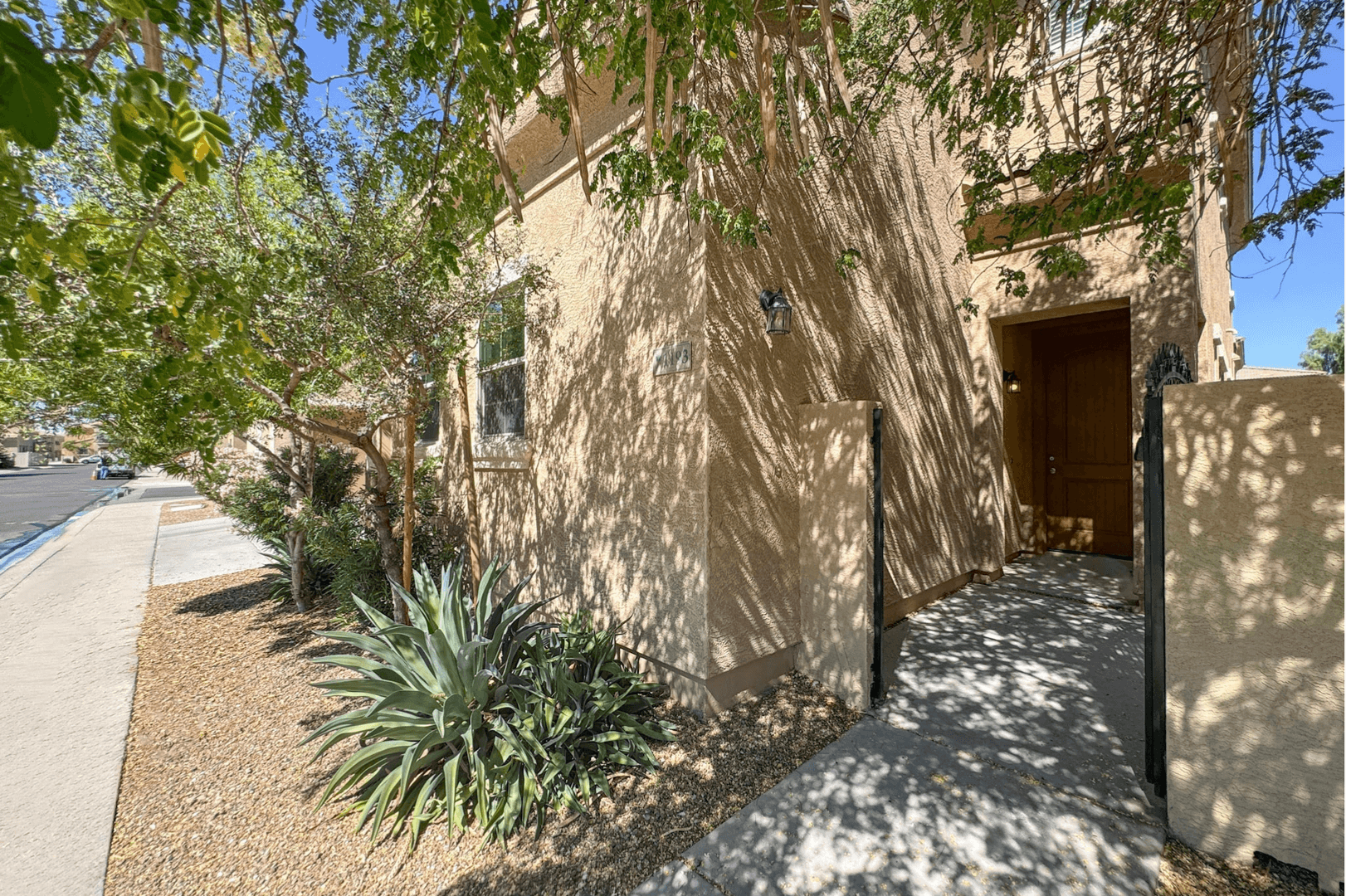 Mesa Townhome: 1367 S Country Club Dr Unit 1193