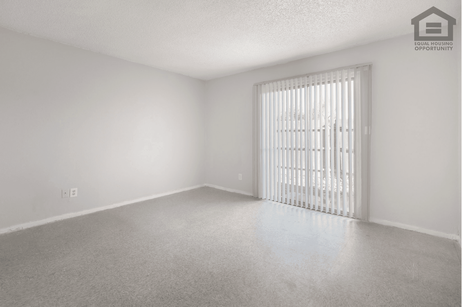 Phoenix Apartment: 15605 N 29th St