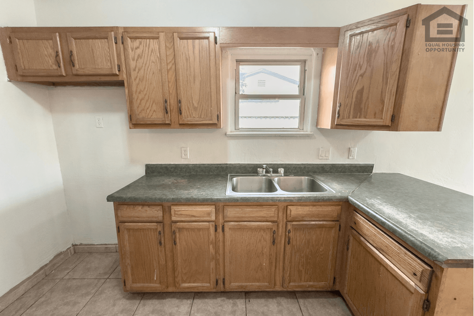 Phoenix House: 2517 E Culver St