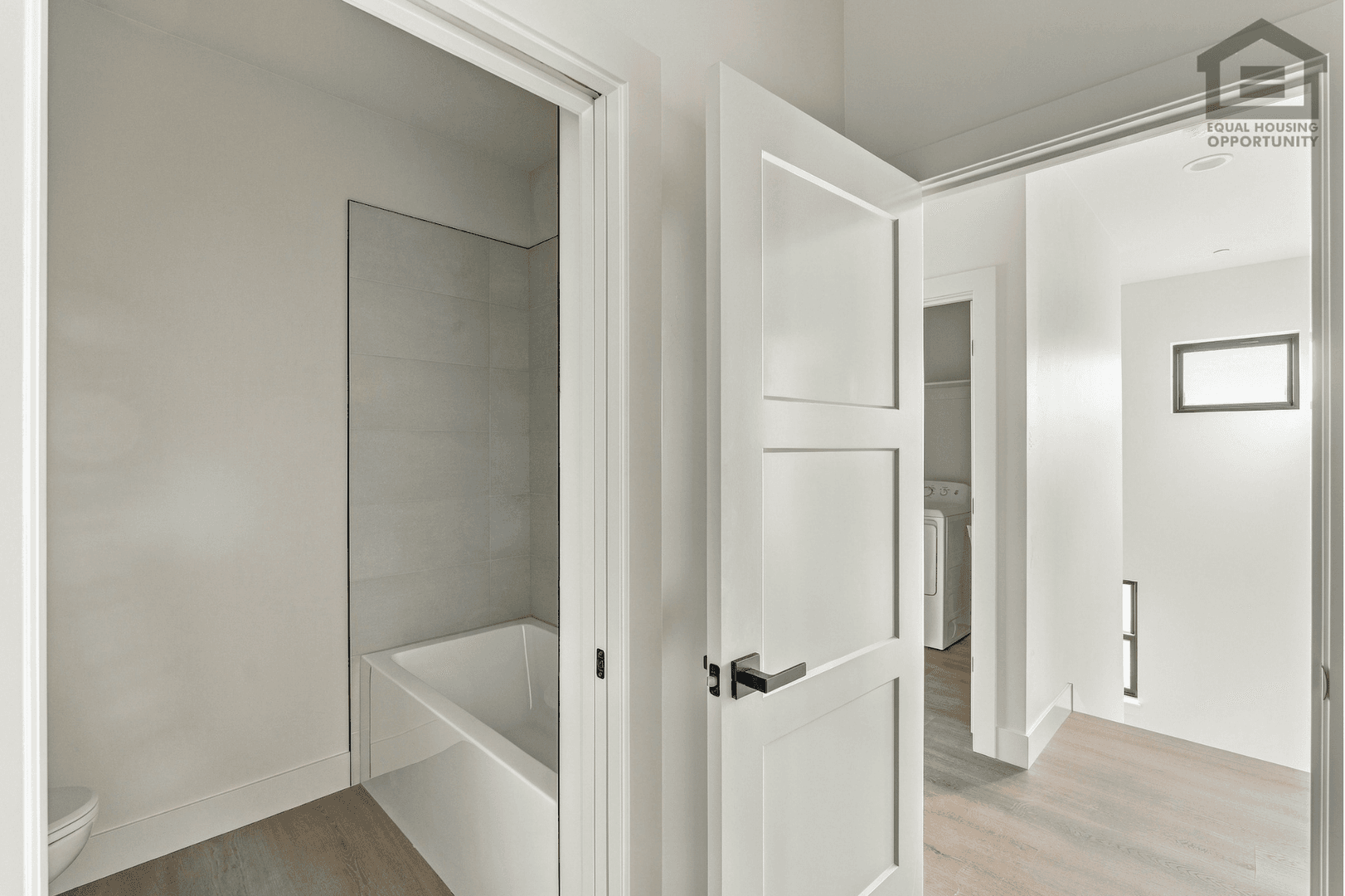 Redmond Apartment: 2035 SW Umatilla Ave