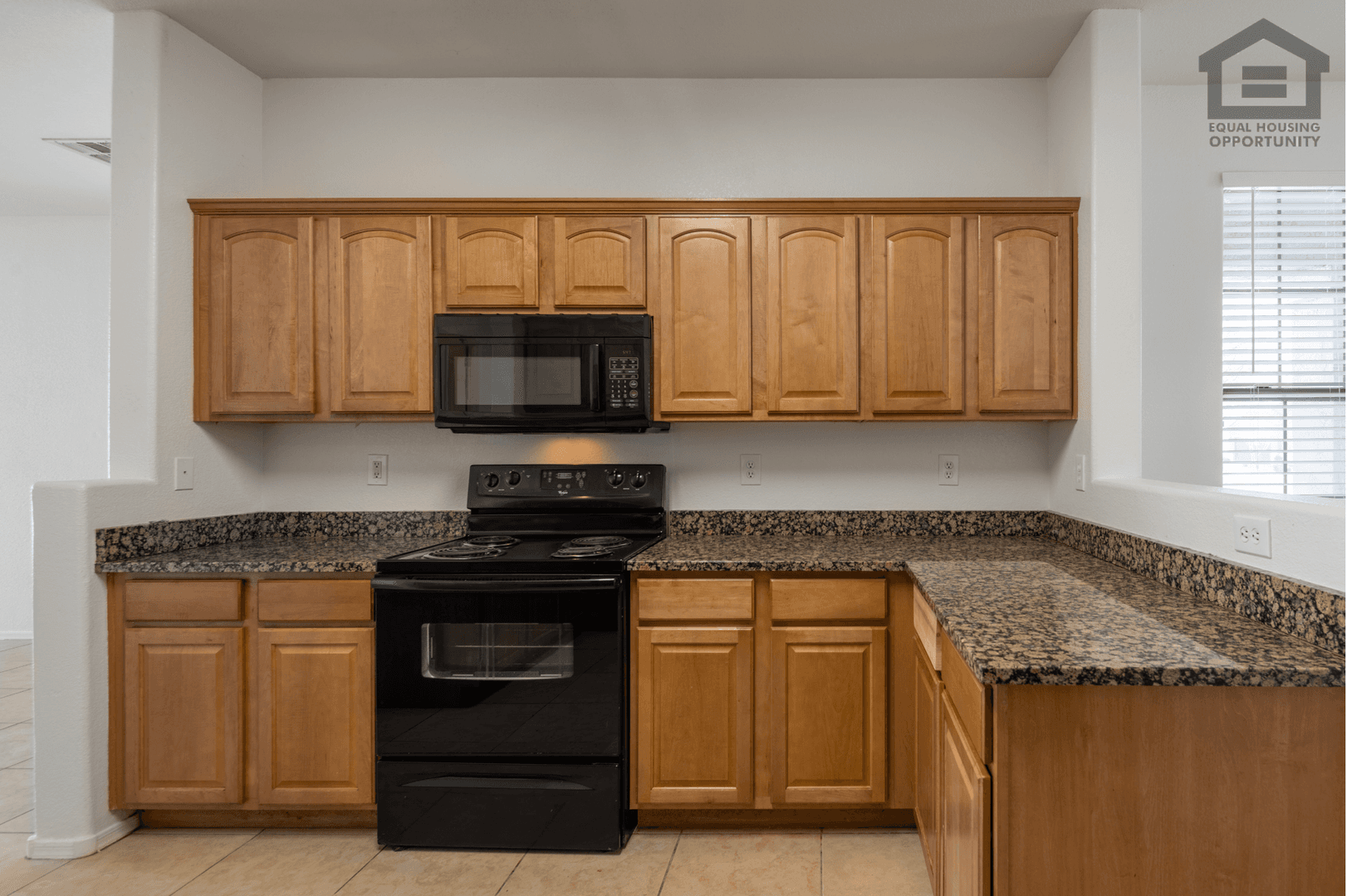 Maricopa House: 36496 W Pampoloma Ave
