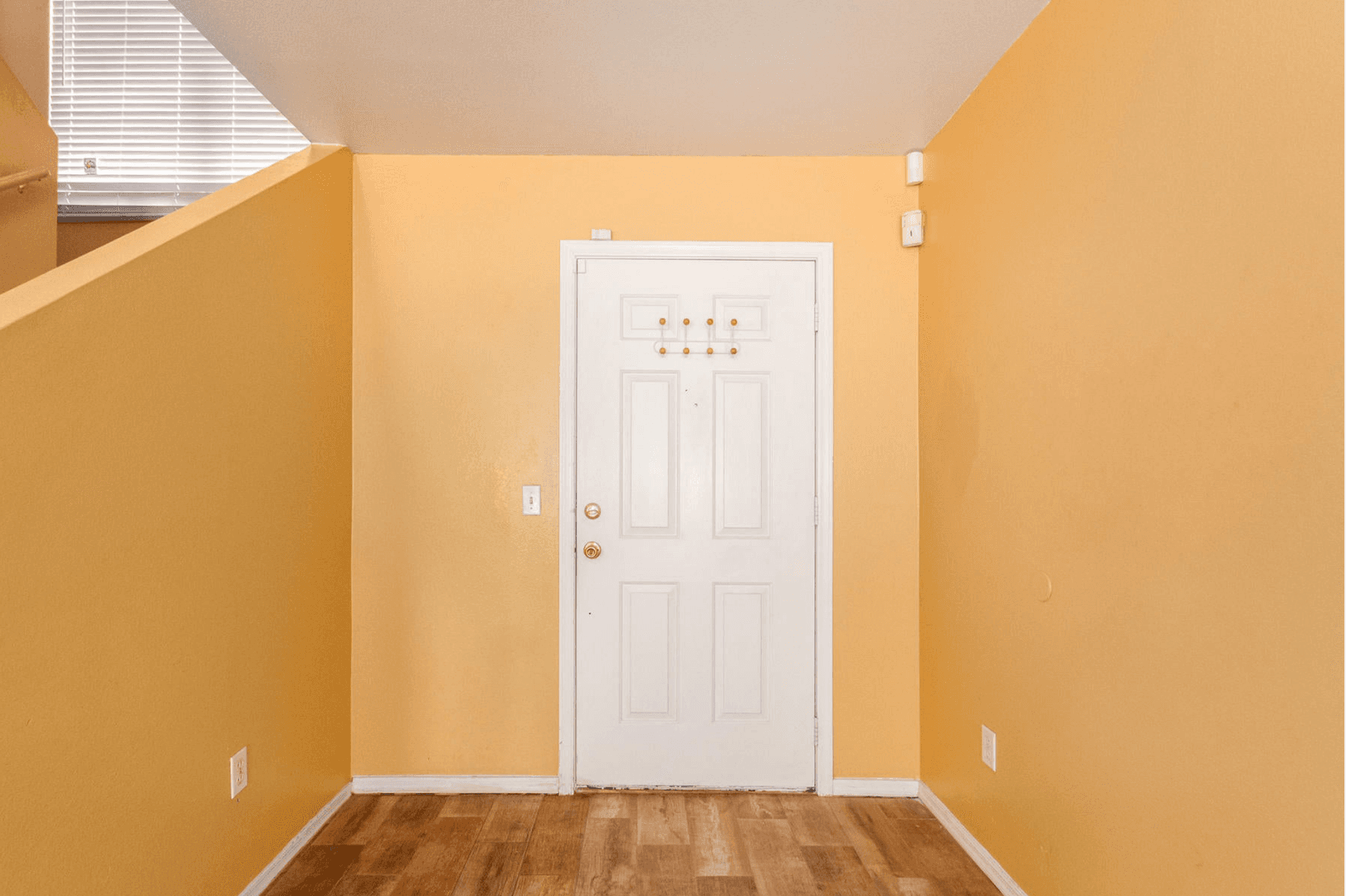 El Mirage House: 11762 W Main St