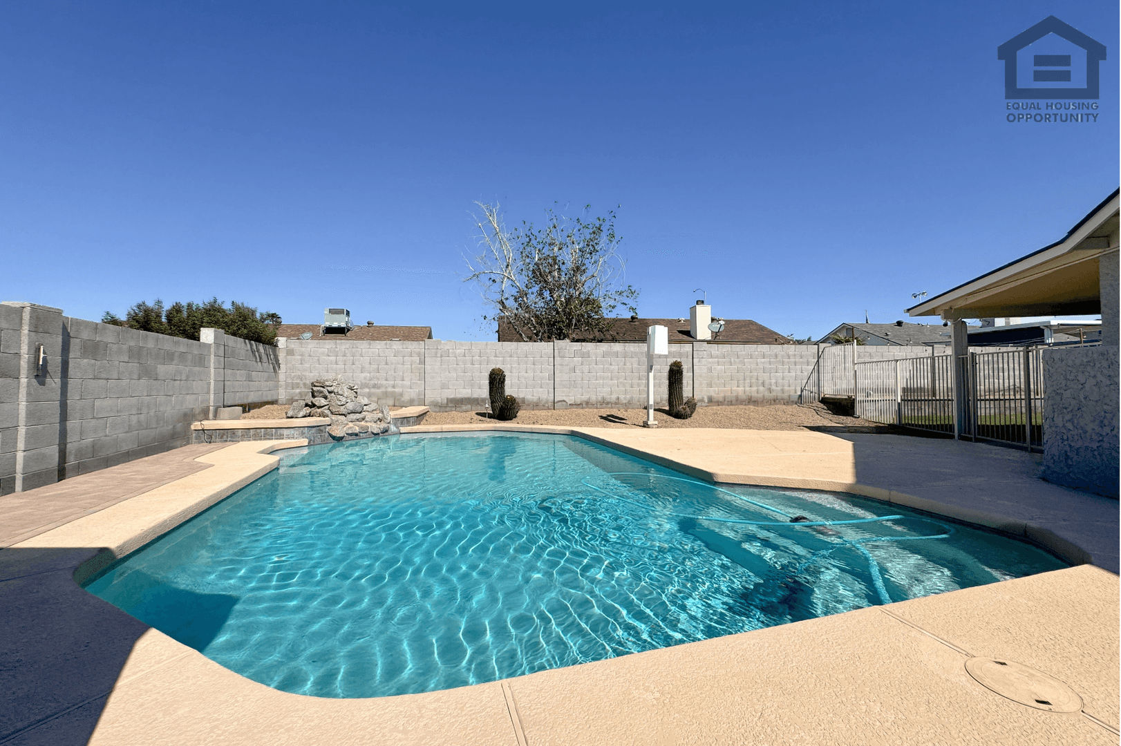 Mesa House: 1735 N Platina Cir