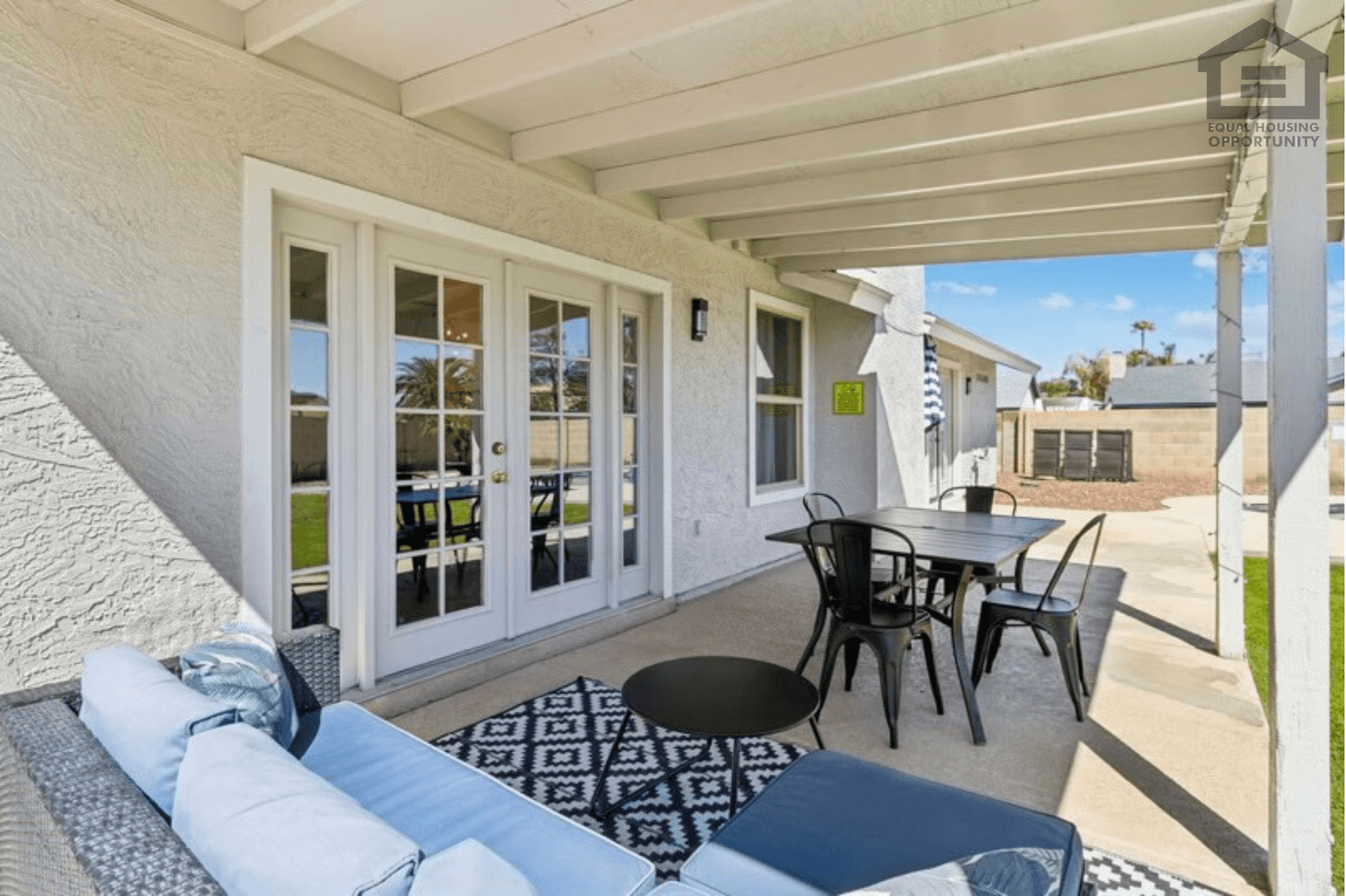 Phoenix House: 1 W Piute Ave