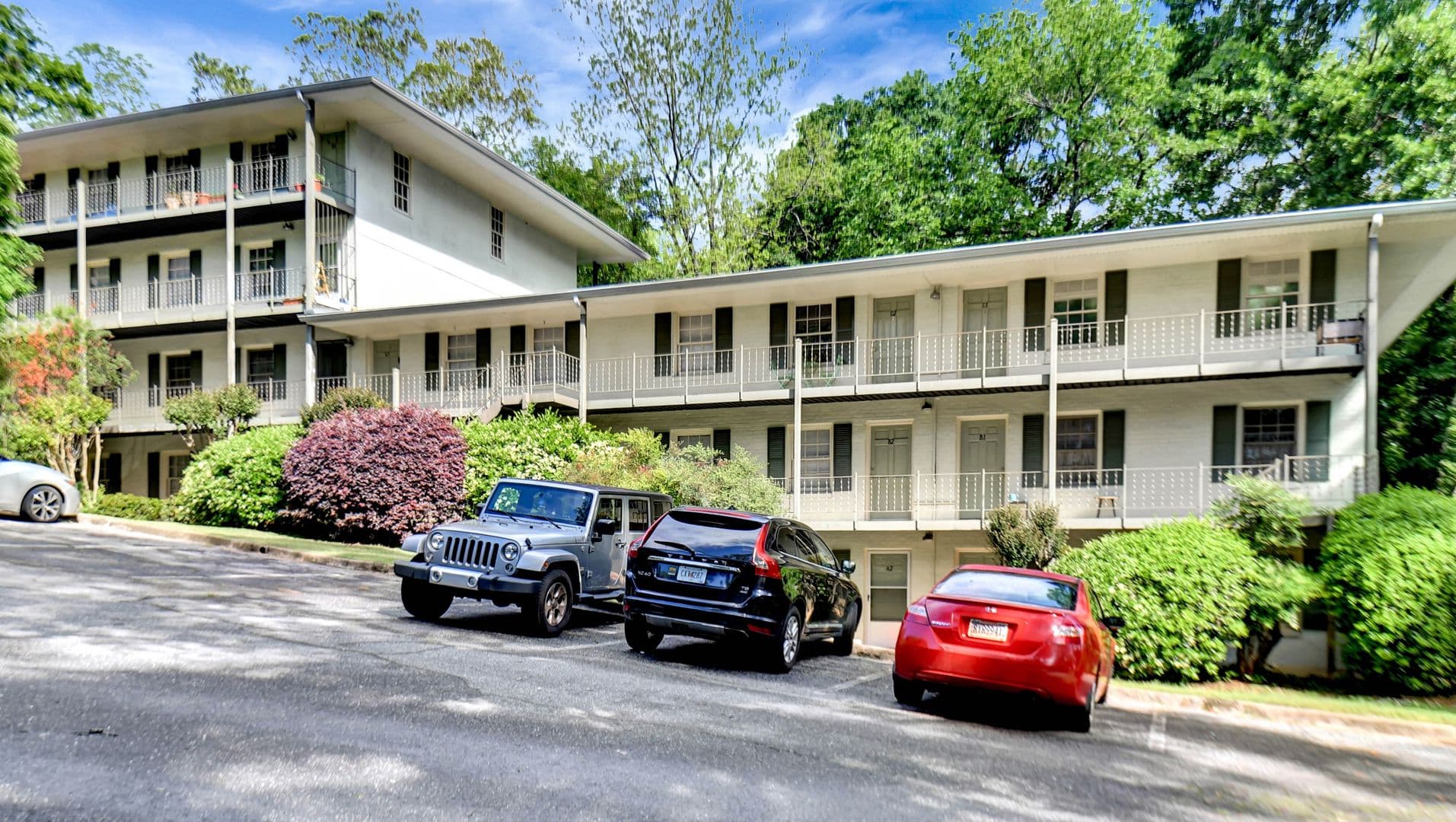 Athens Apartment: 270 Barber St.