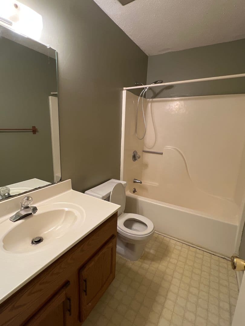 Athens Condo: 210 E. Cloverhurst Ave #8