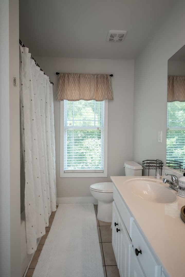 Athens Townhome: 143 Foreman Dr.