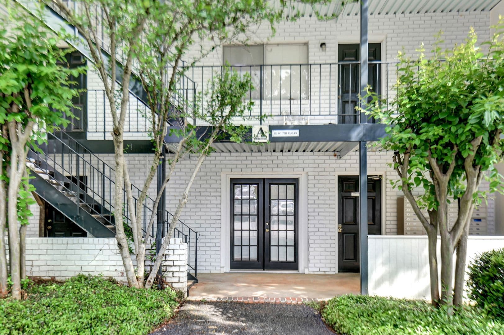 Athens Apartment: 291 S. Finley St.