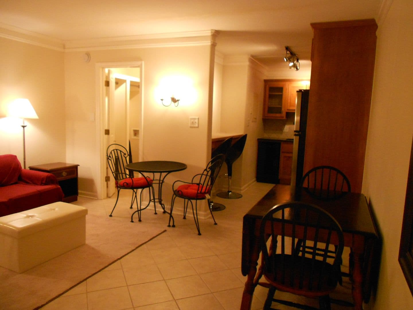 Athens Condo: 655 East Campus Road #22