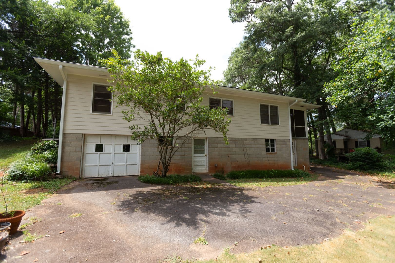 Athens House: 120 Park Ave.