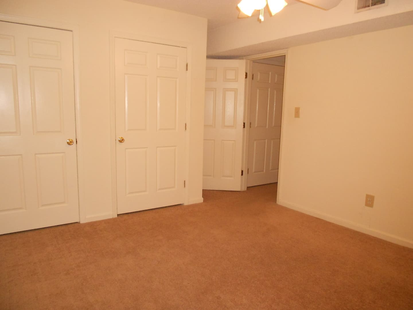 Athens Condo: 210 E. Cloverhurst Ave. #16