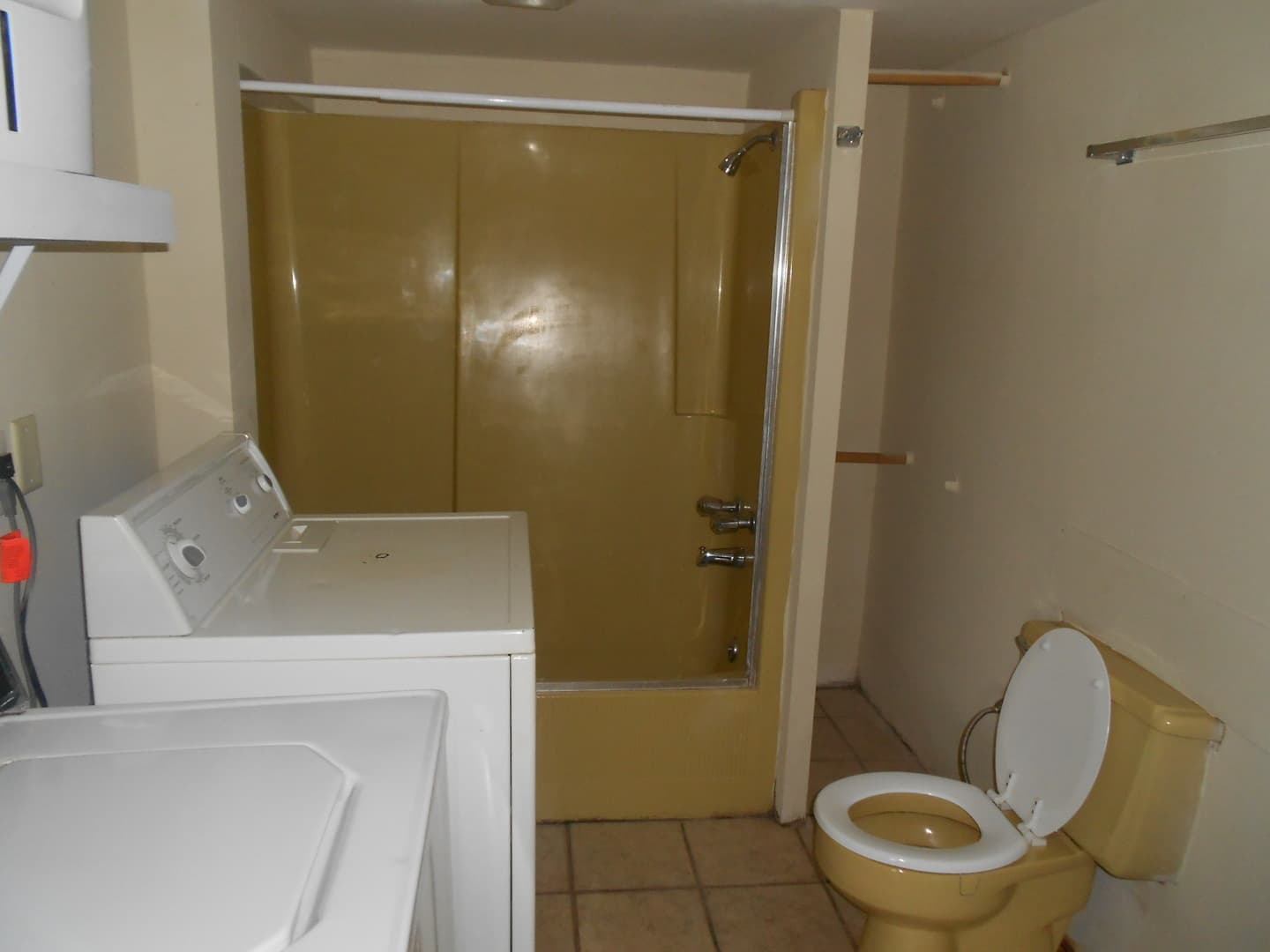 Athens House: 350 Satula Avenue C