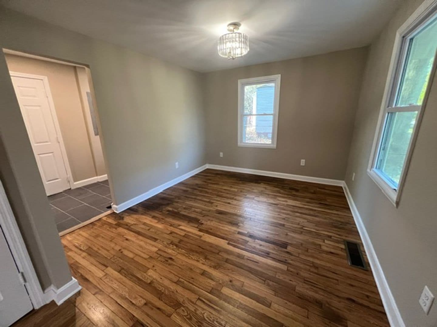 Athens House: 375 Price Ave.