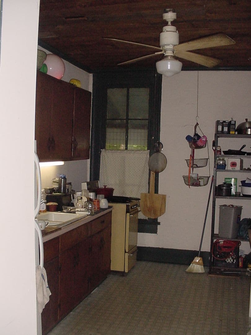 Athens House: 350 Satula Avenue A