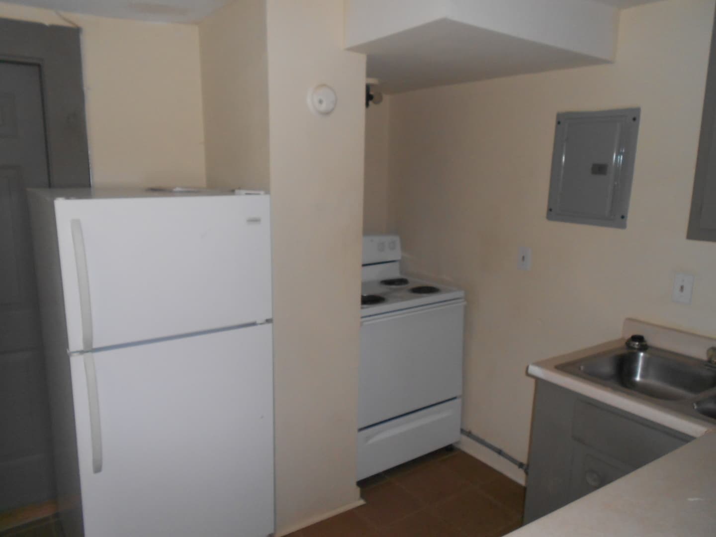 Athens House: 350 Satula Avenue C