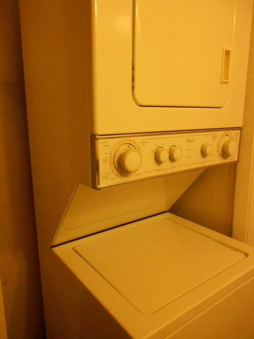 Athens Condo: 131 East Broad Street #604