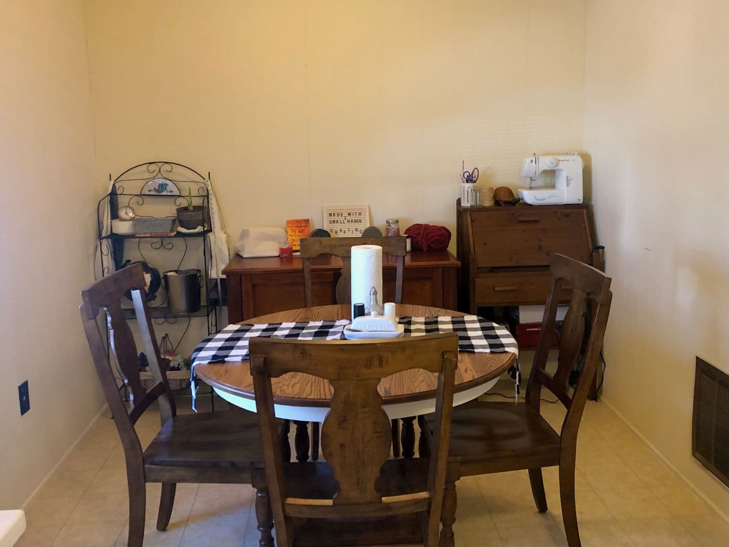 Athens Apartment: 325 S. Harris Street