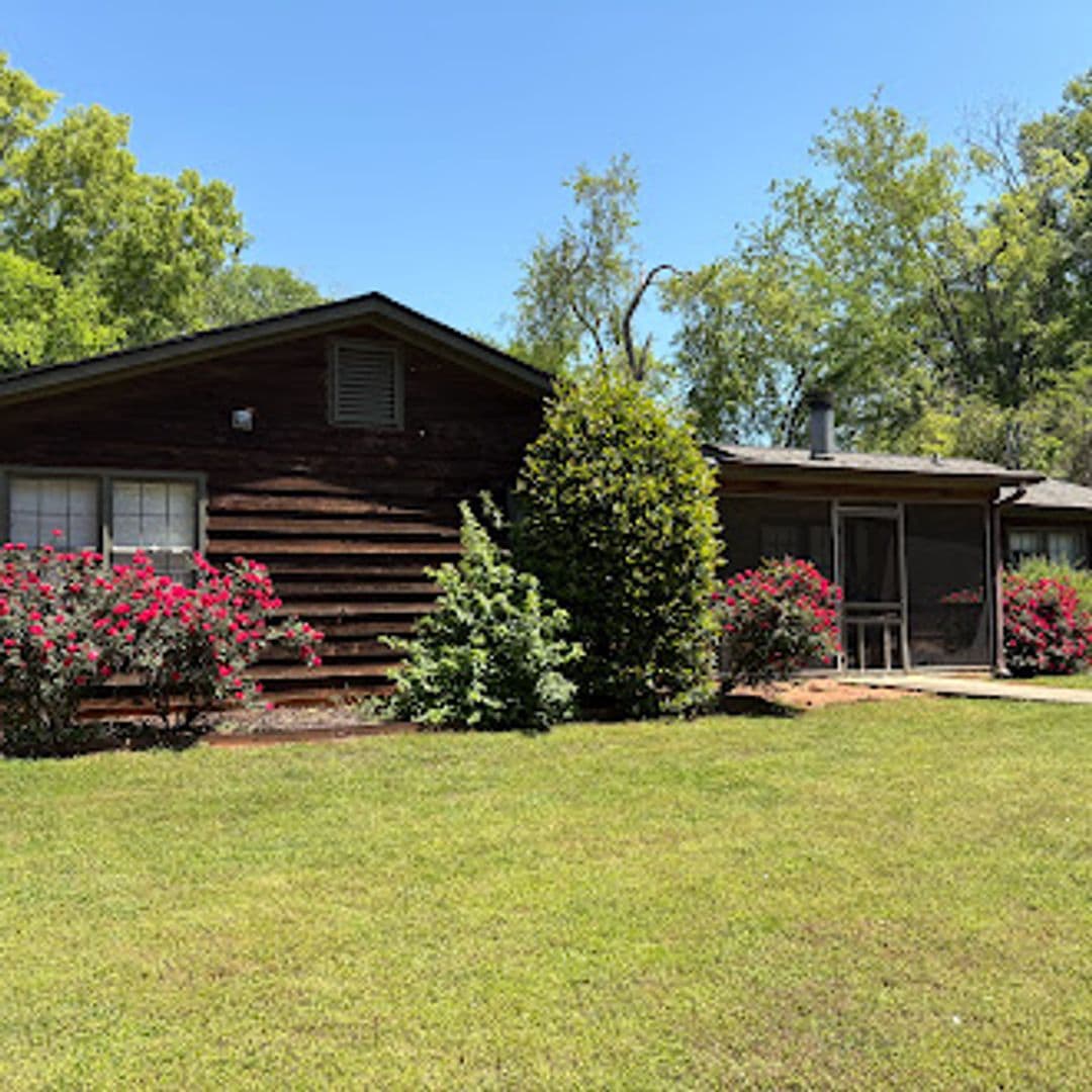 Athens House: 442 Yonah Ave.
