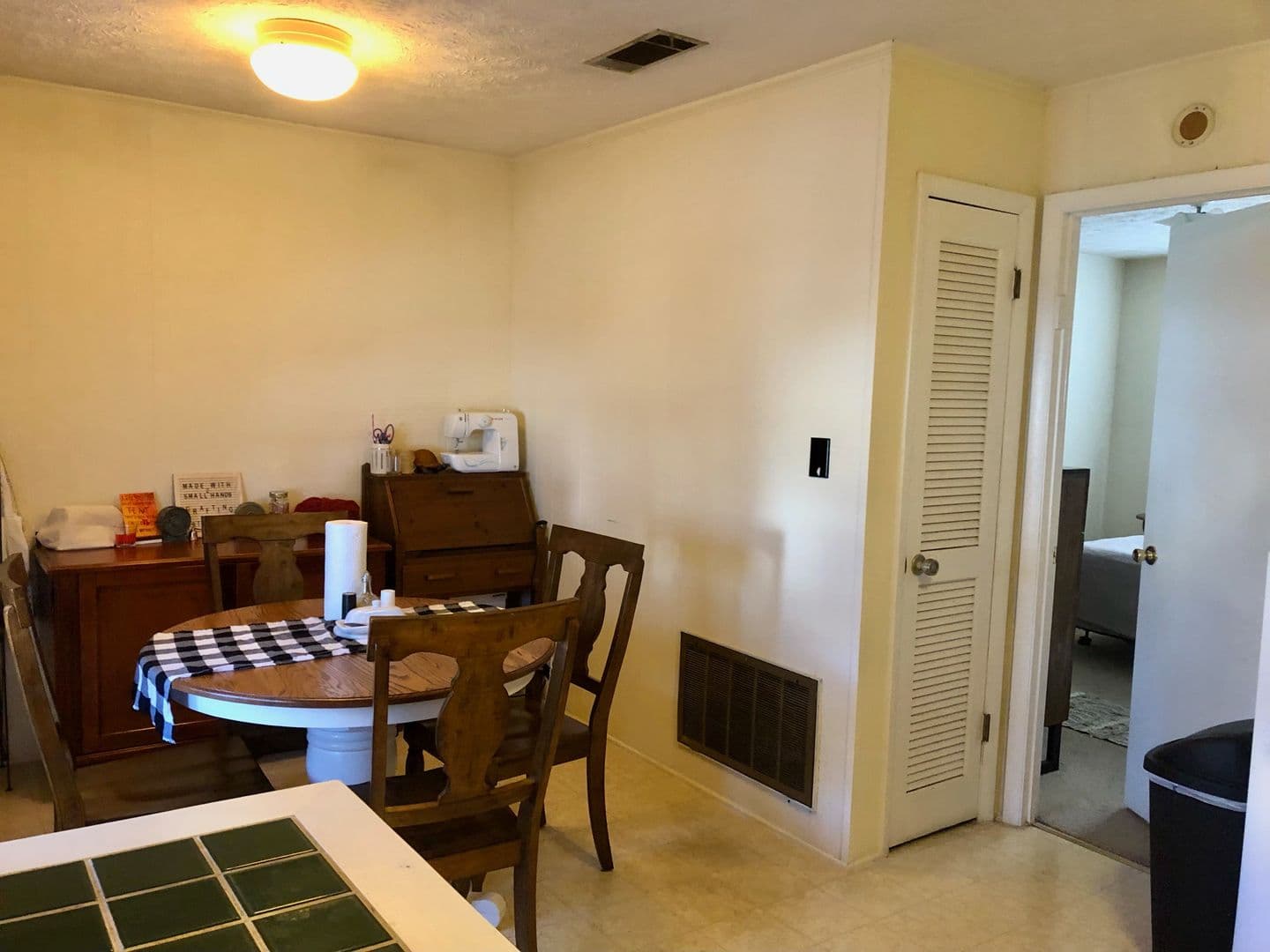 Athens Apartment: 325 S. Harris Street