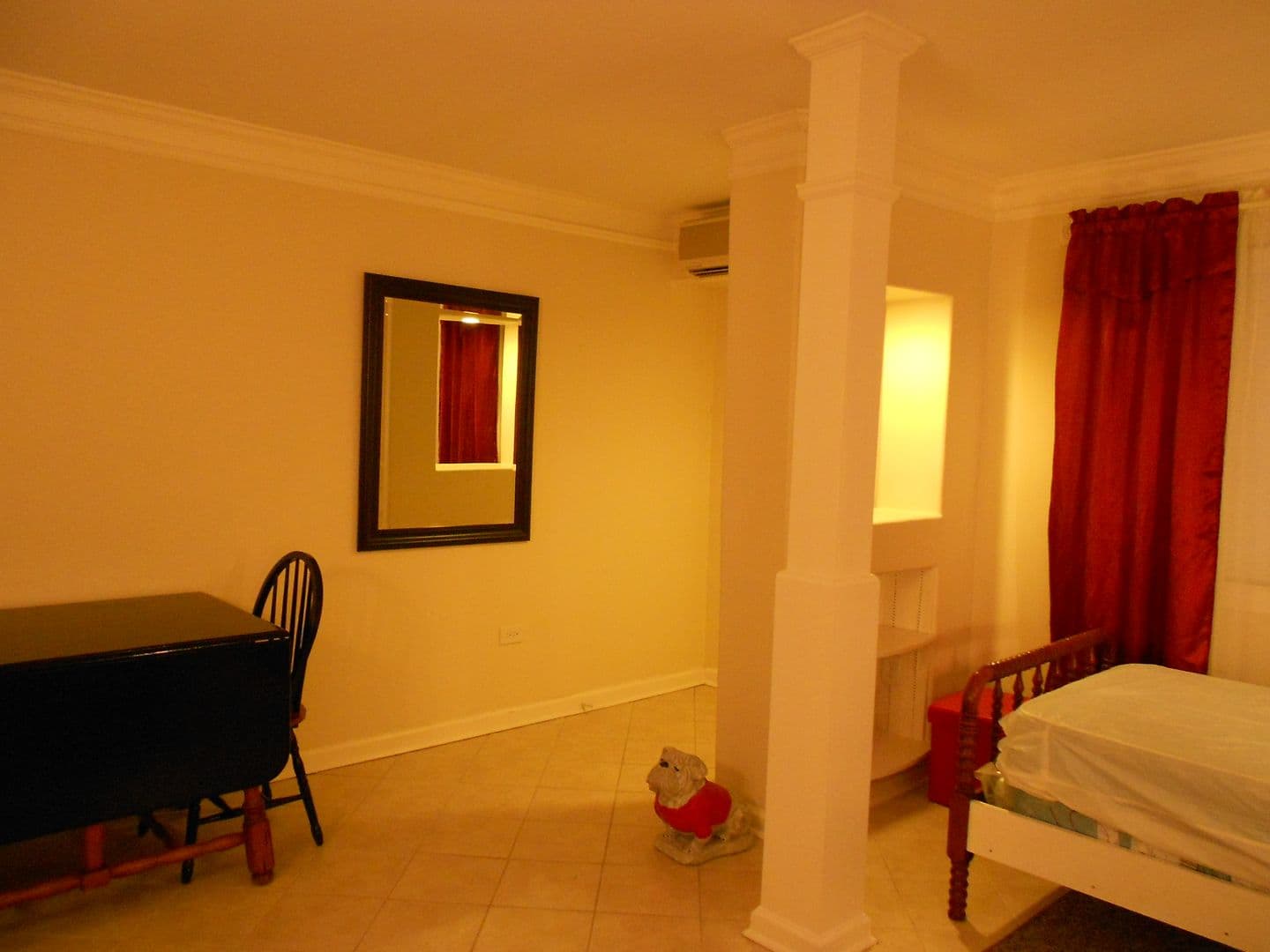 Athens Condo: 655 East Campus Road #22