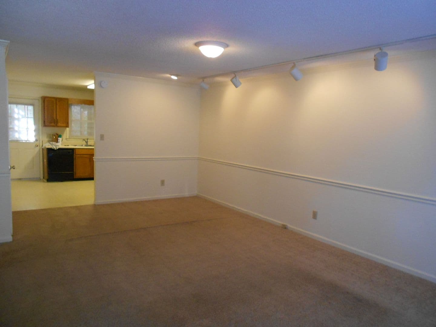Athens Condo: 210 E. Cloverhurst Ave. #16
