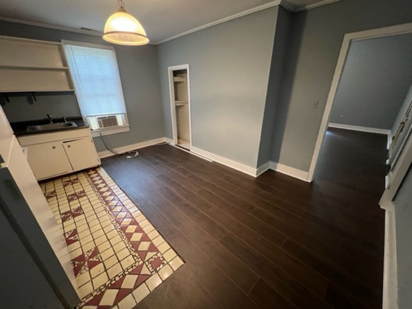 Athens House: 565 Nantahala Avenue A