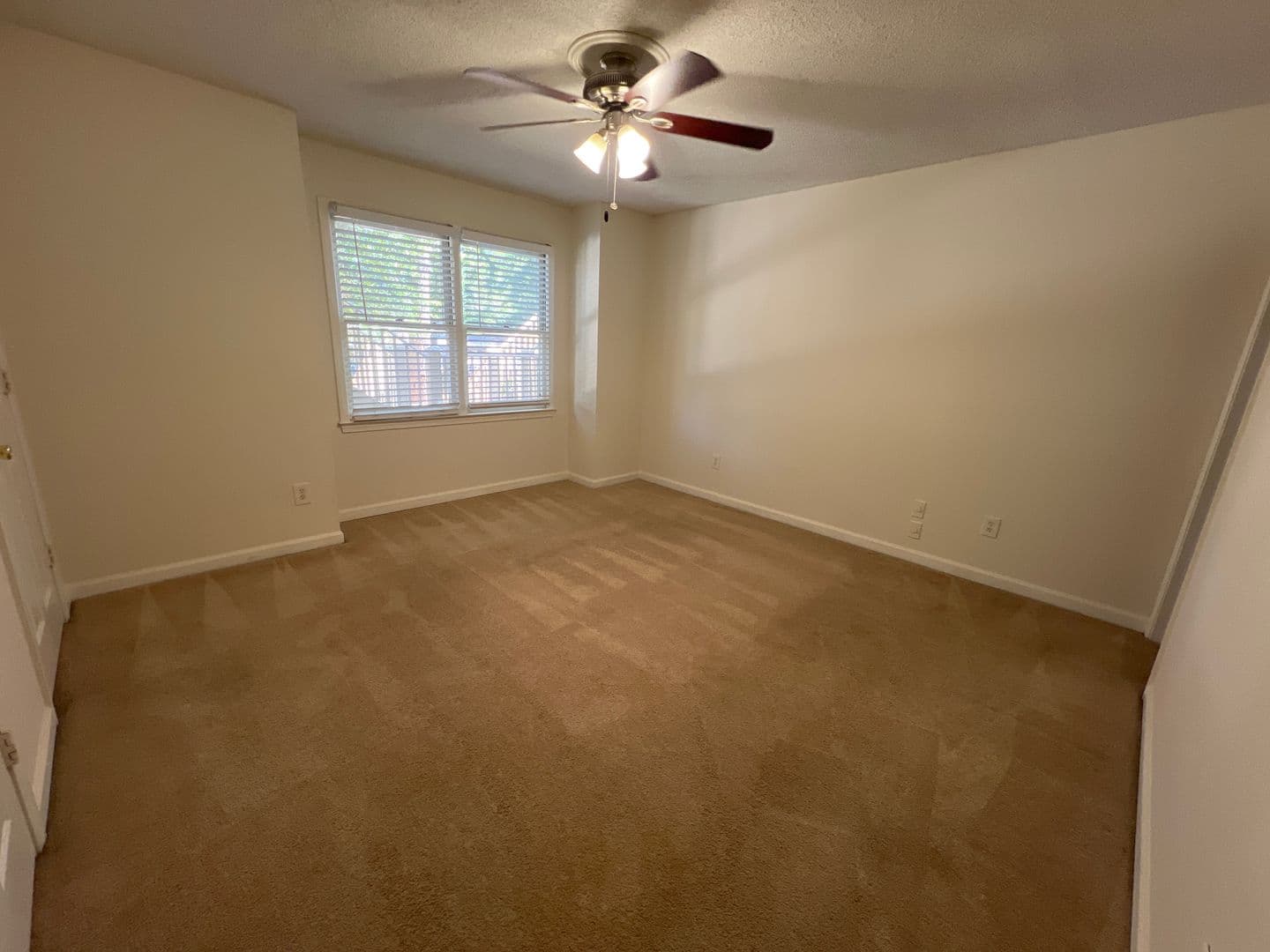 Athens Condo: 935 Baxter Street #15