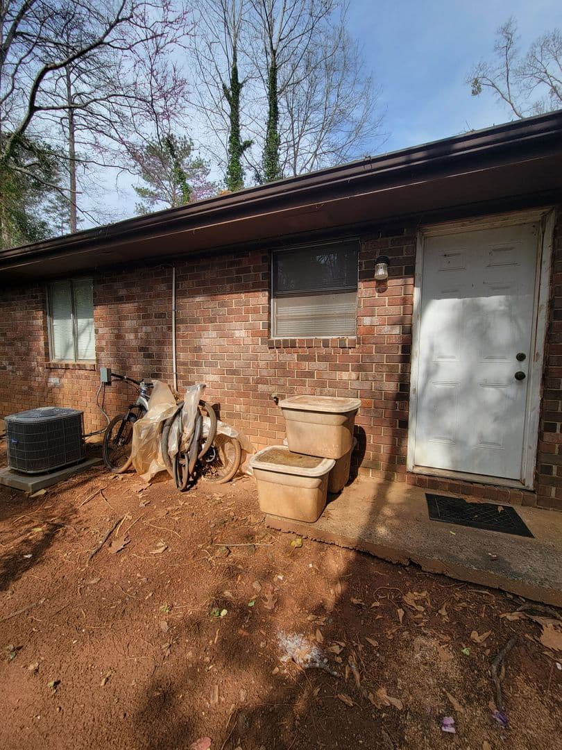 Watkinsville House: 80 Cedar Dr. Unit B