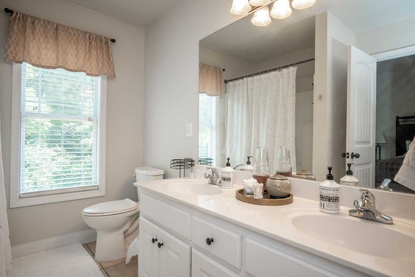 Athens Townhome: 143 Foreman Dr.