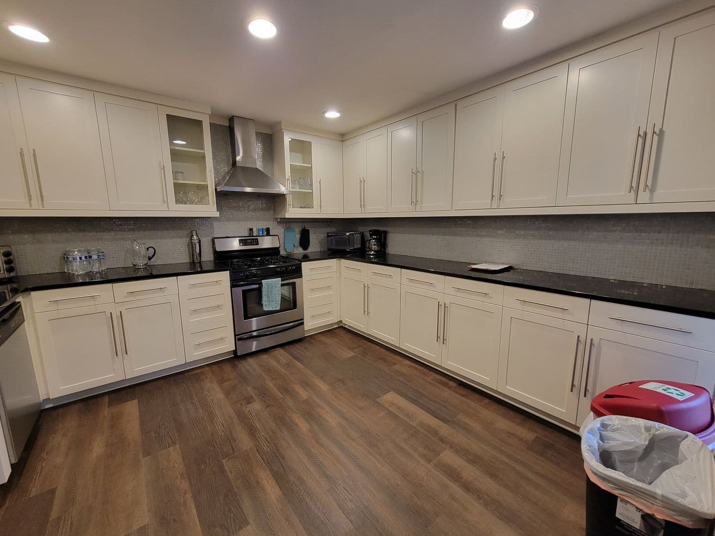 Athens House: 135 Boulevard