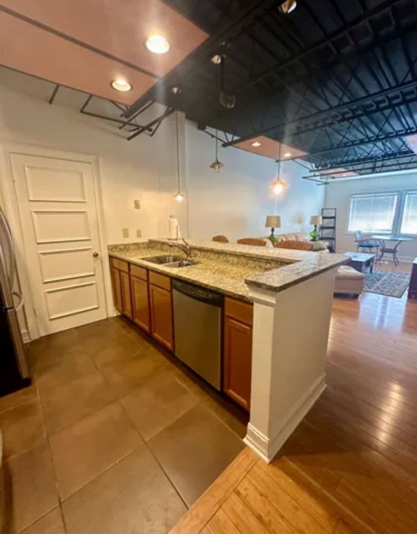 Athens Condo: 131 E. Broad St. # 805