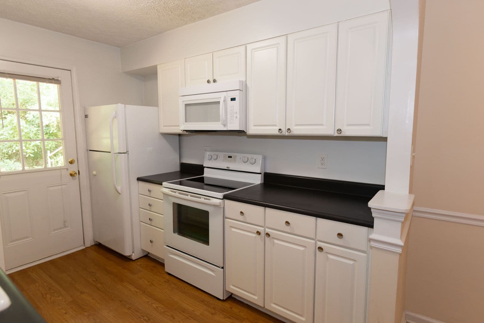 Athens Apartment: 270 Barber St.