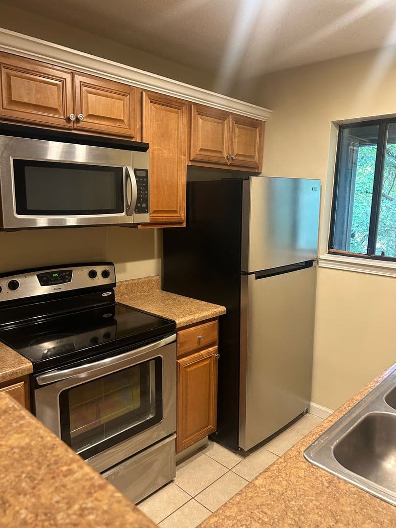 Athens Condo: 297 Peabody Street # 22