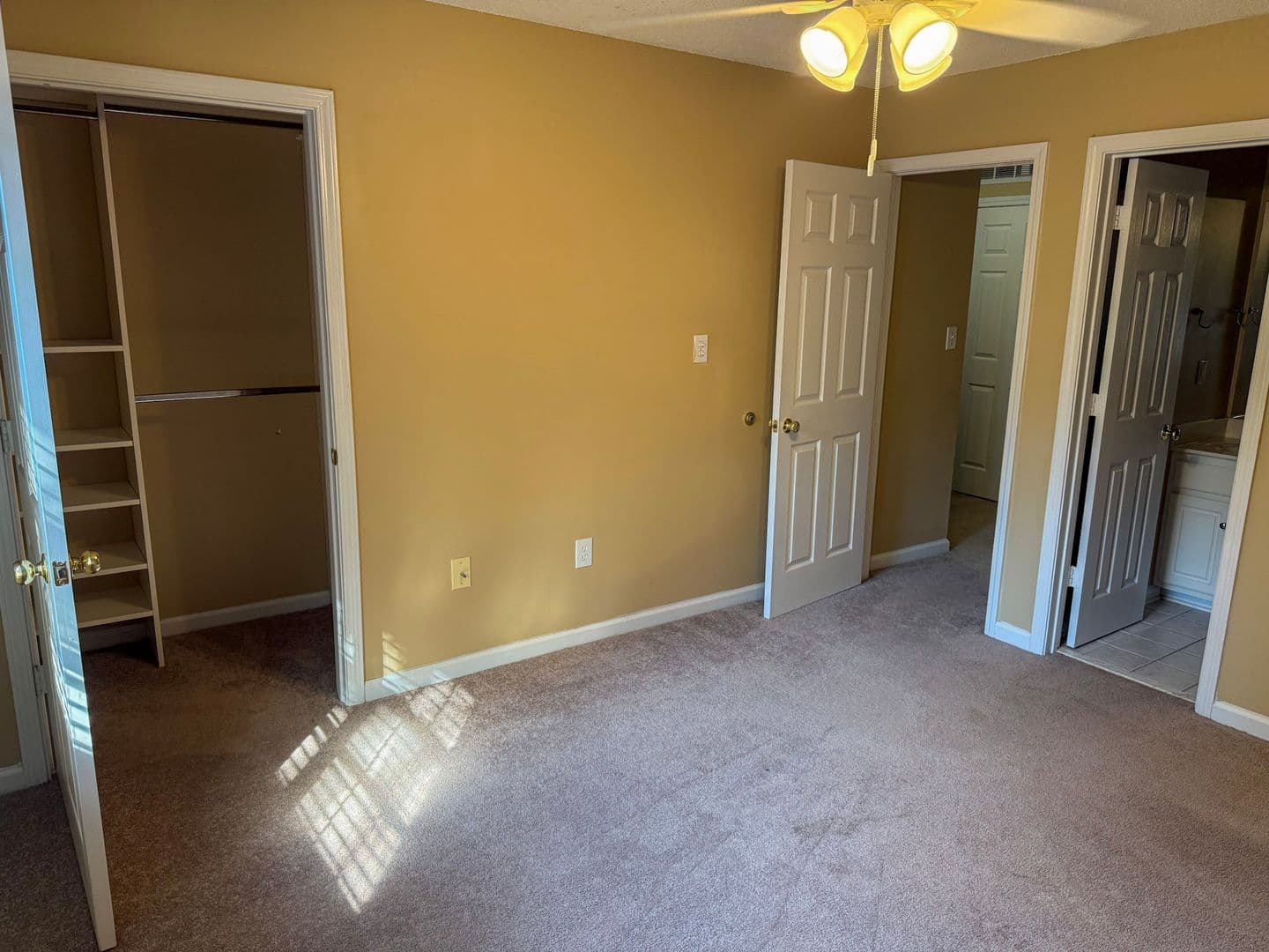 Athens Townhome: 100 Woodstone Dr. # 33