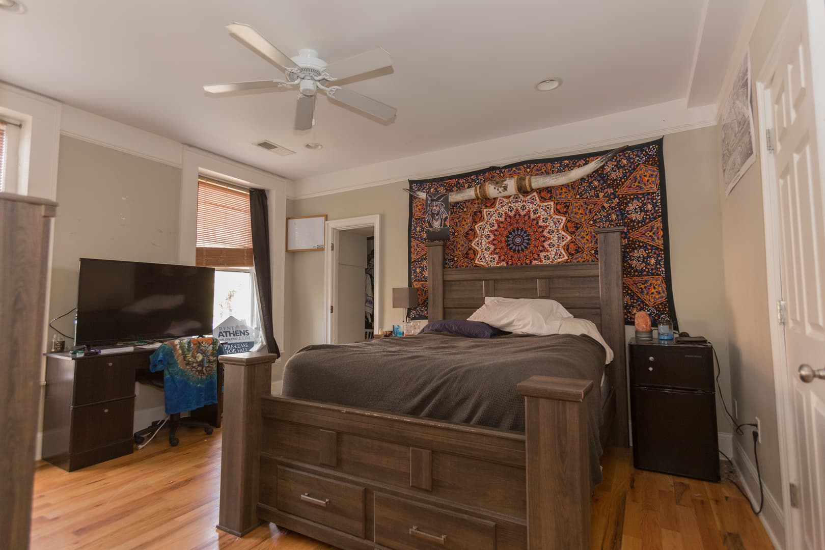 Athens House: 174 College Avenue Unit B