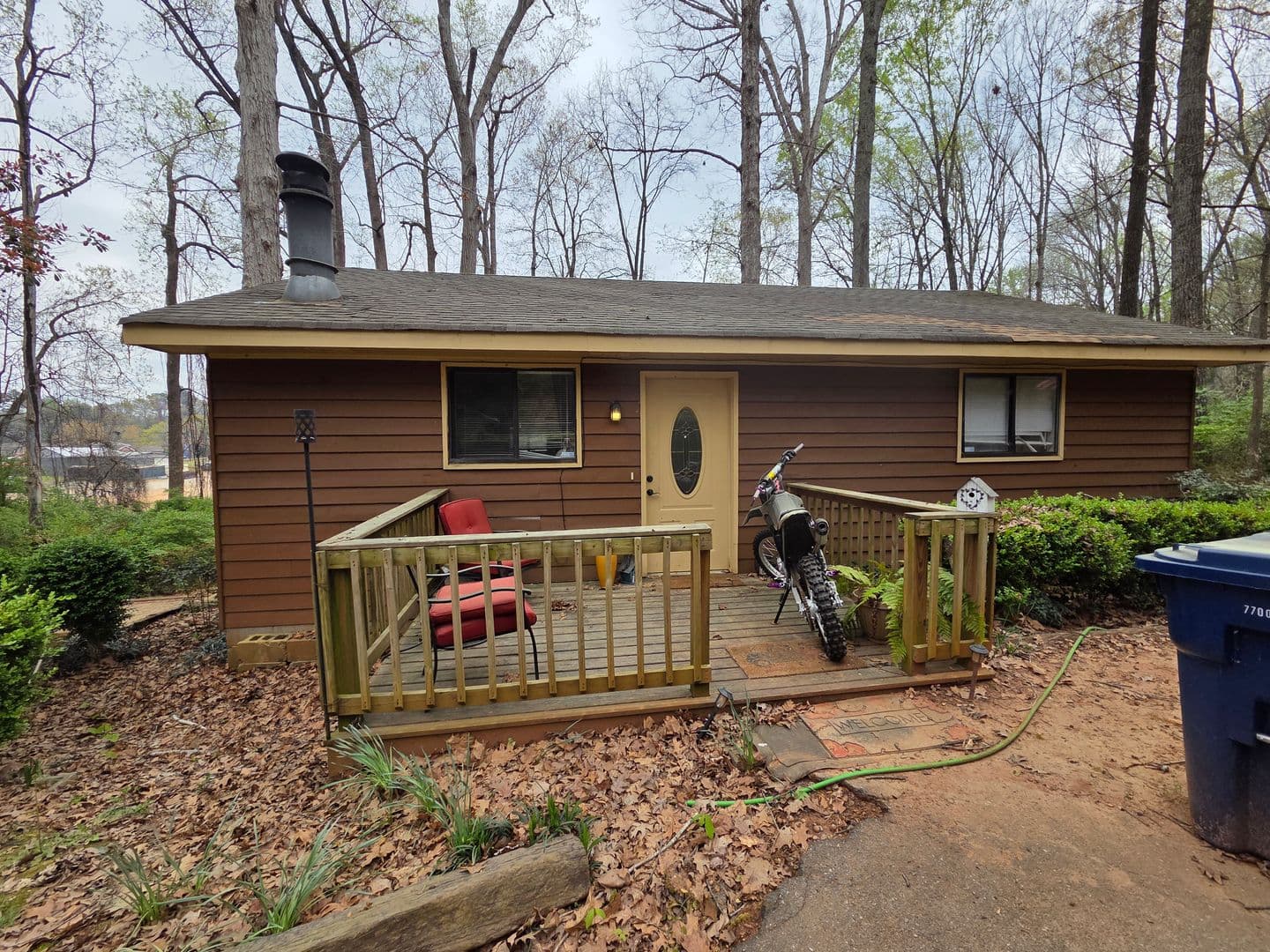 Watkinsville House: 84 Cedar Dr.