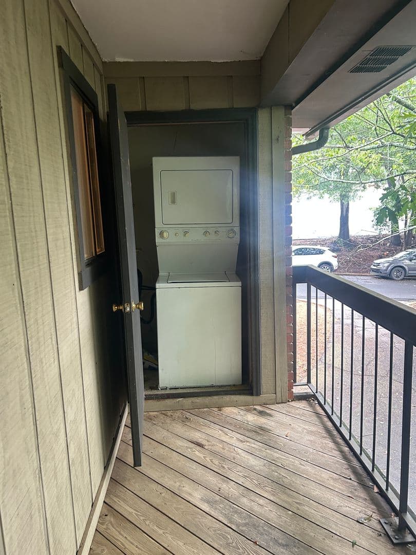 Athens Condo: 297 Peabody Street # 22