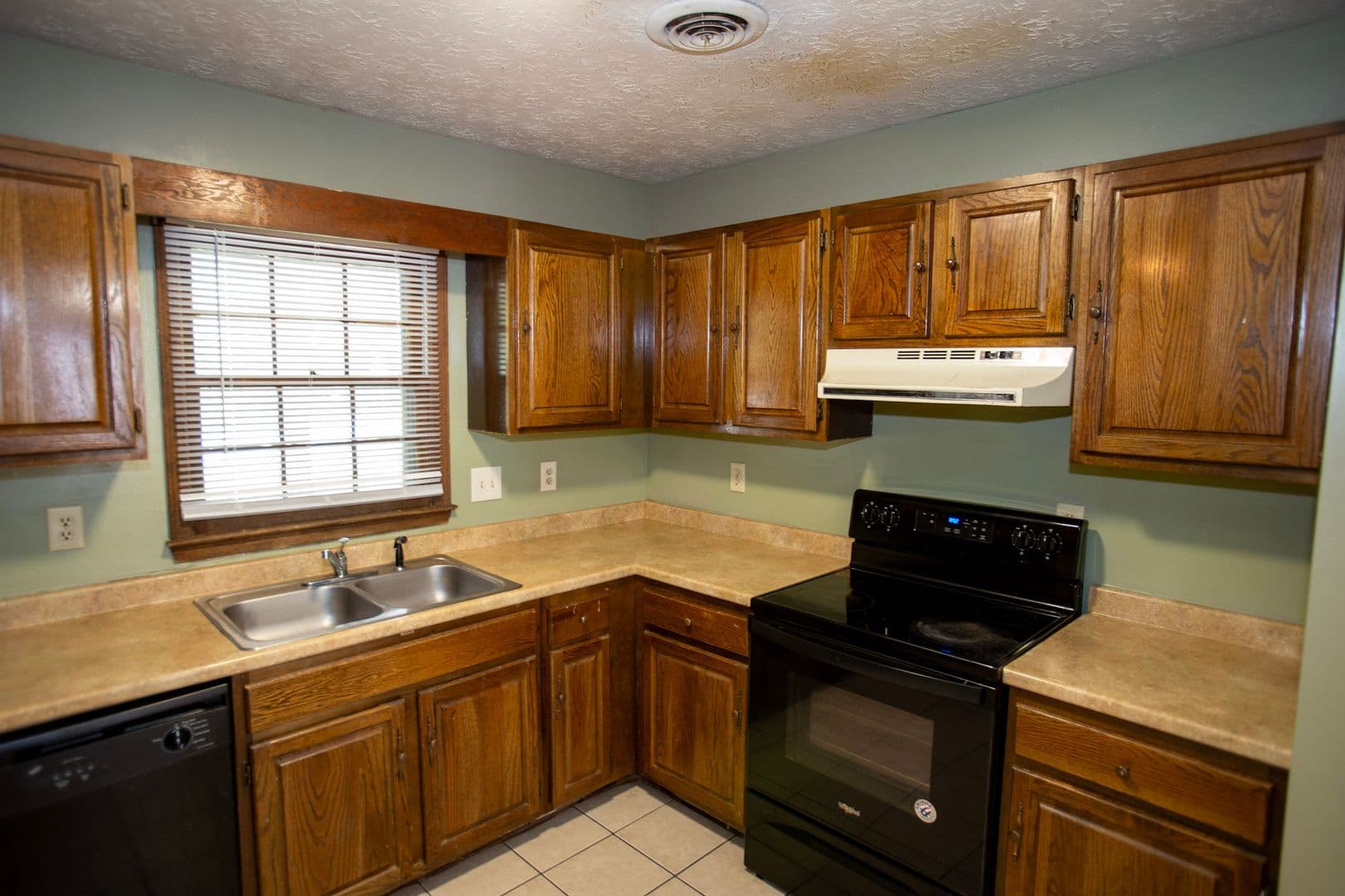 Athens Condo: 1905 S. Milledge Avenue #16