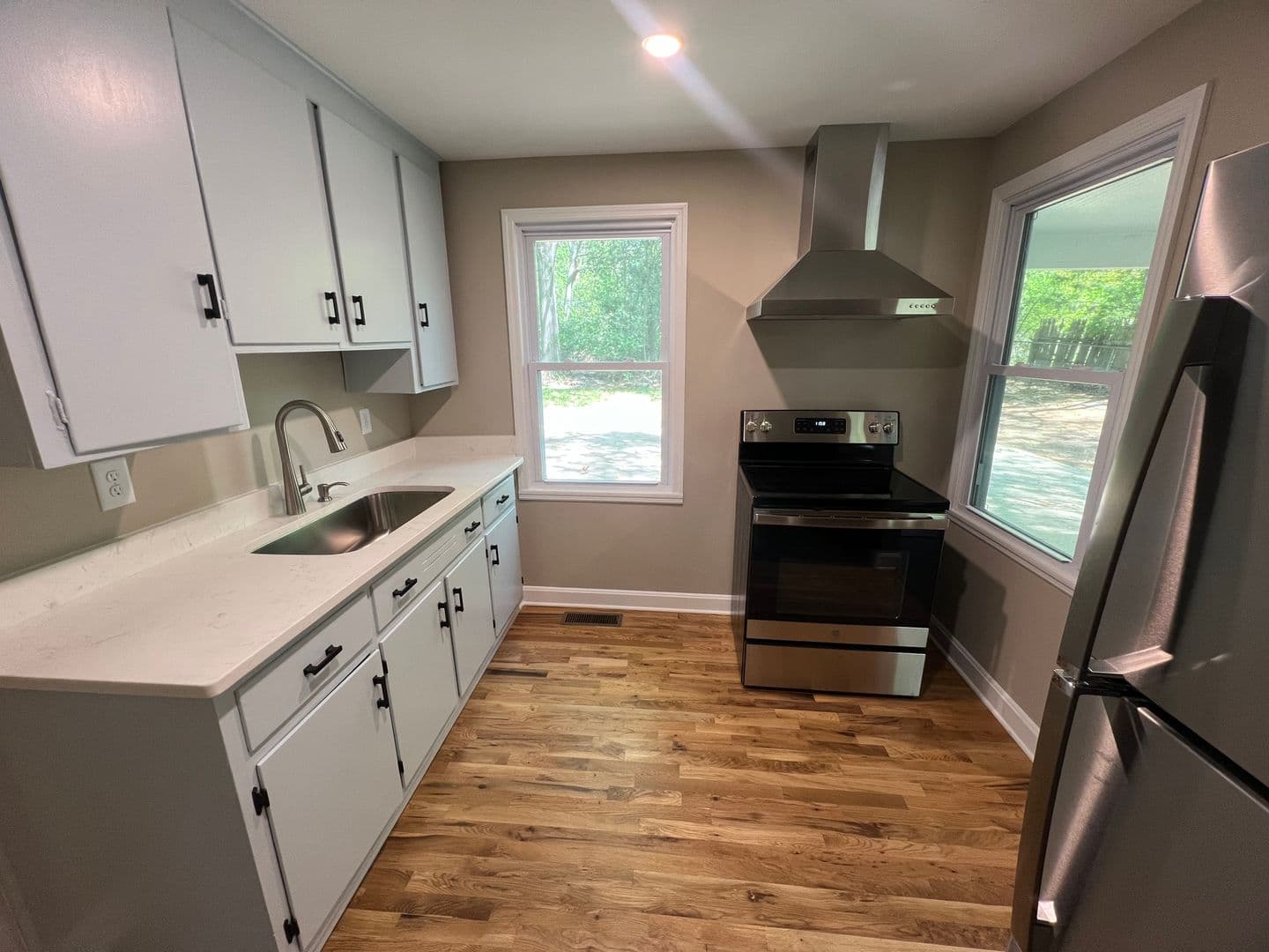 Athens House: 375 Price Ave.