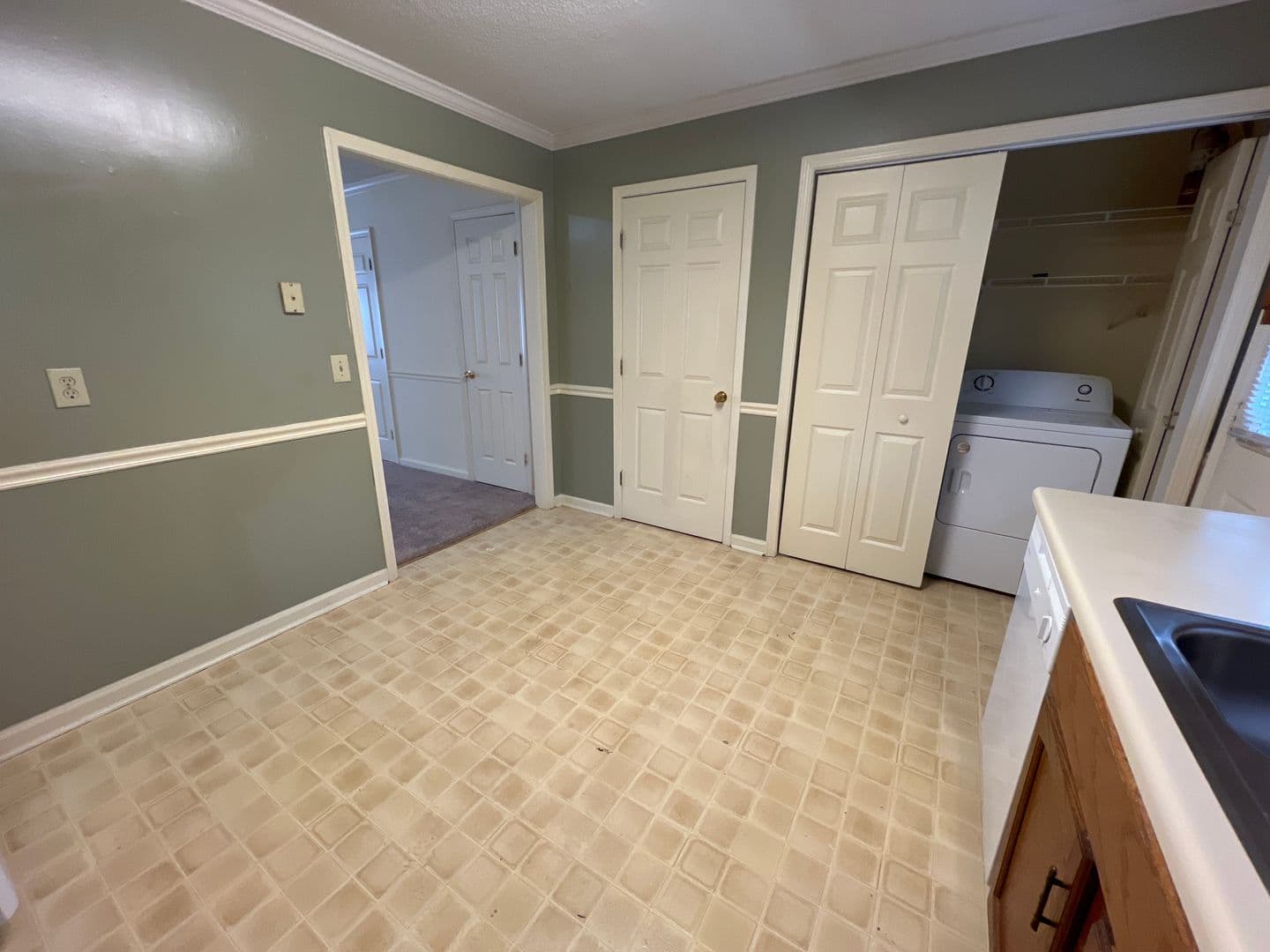Athens Condo: 210 E. Cloverhurst Ave #8