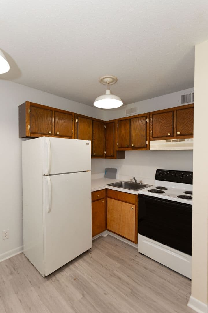 Athens Apartment: 291 S. Finley St.