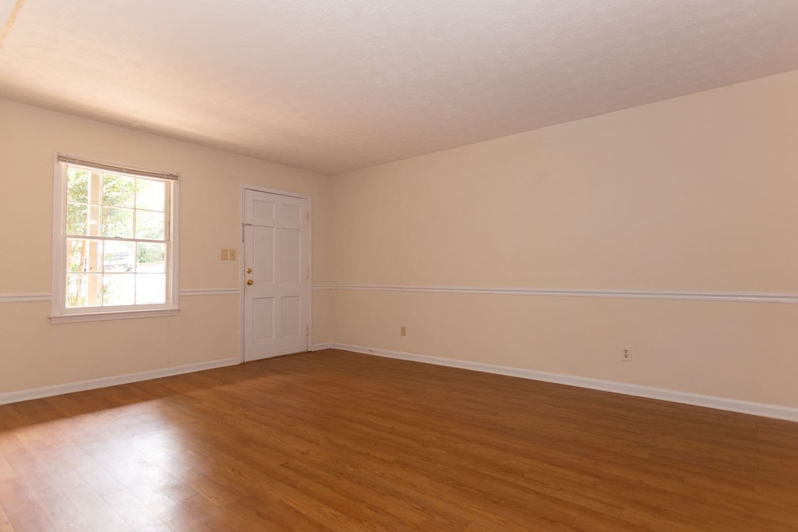 Athens Apartment: 270 Barber St.