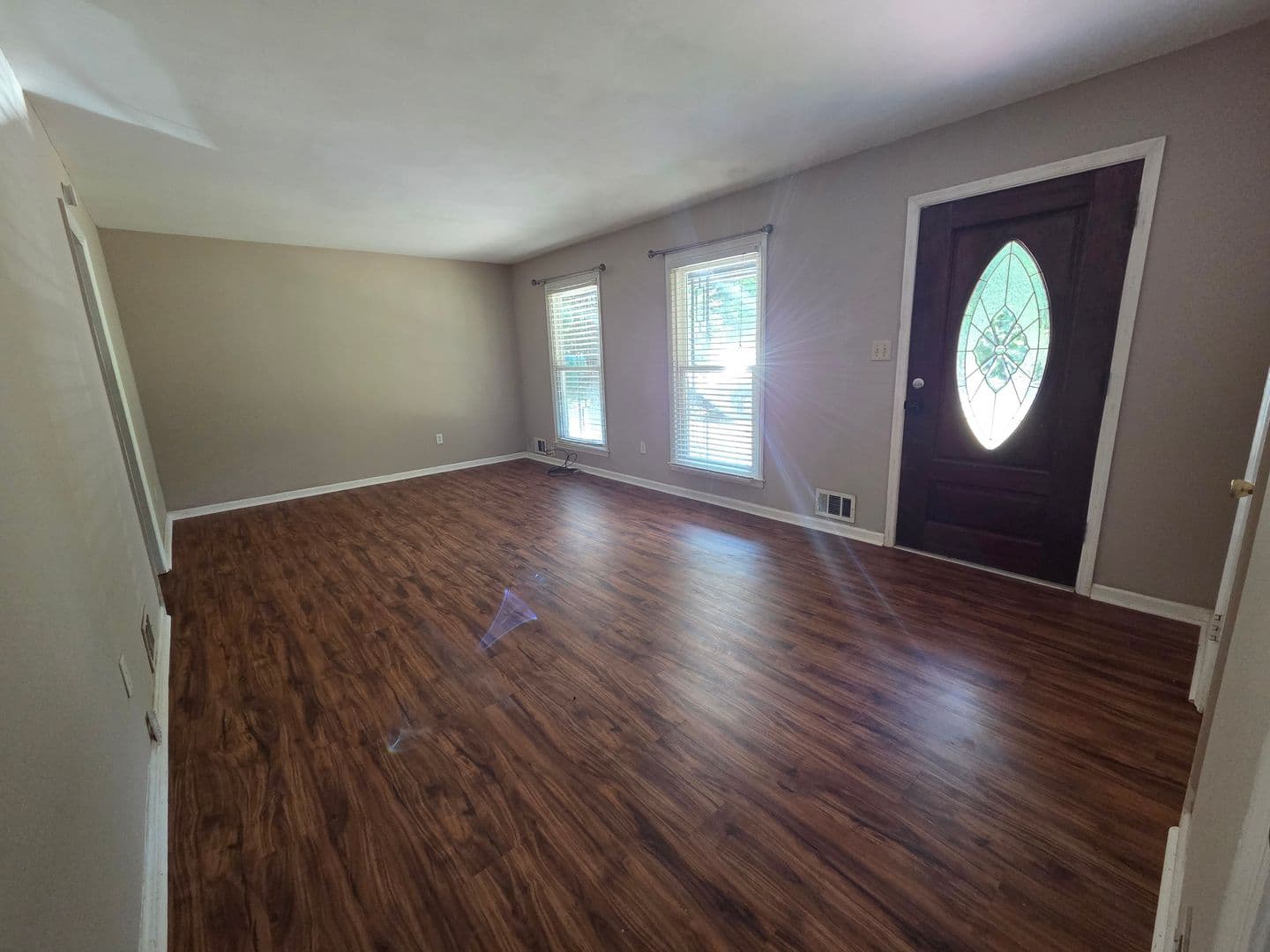 Athens House: 141 College Circle