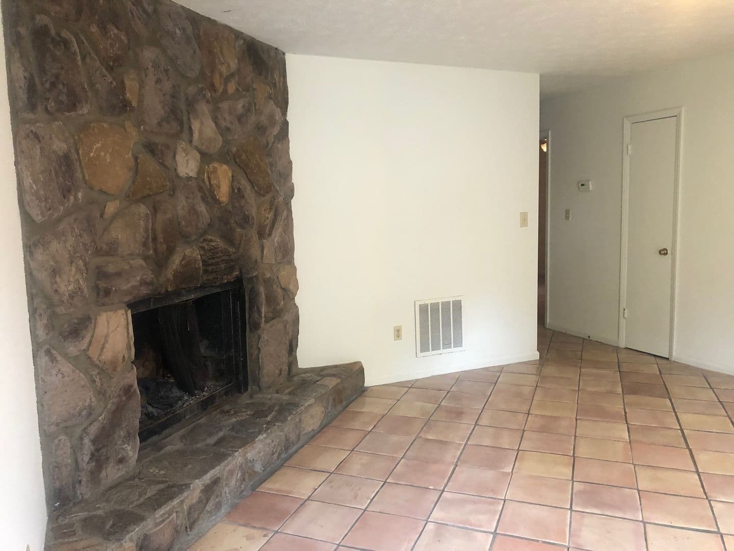 Athens House: 420 Yonah Avenue