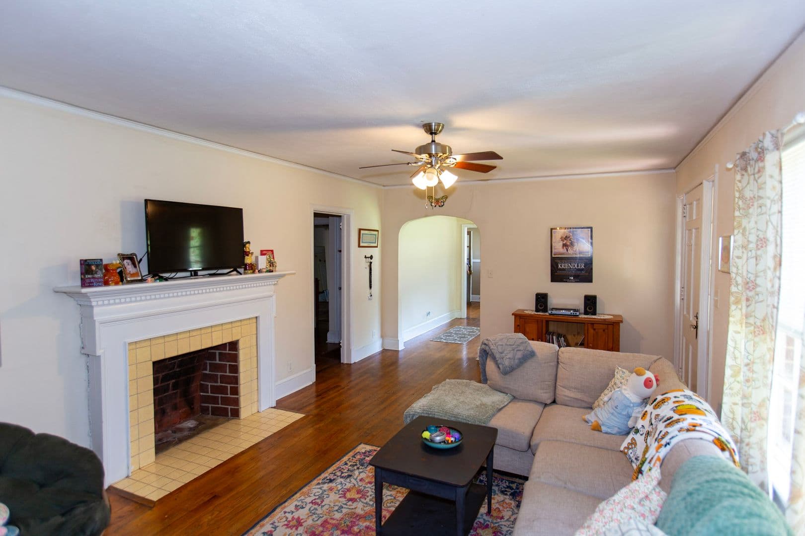 Athens House: 695 King Avenue - Down