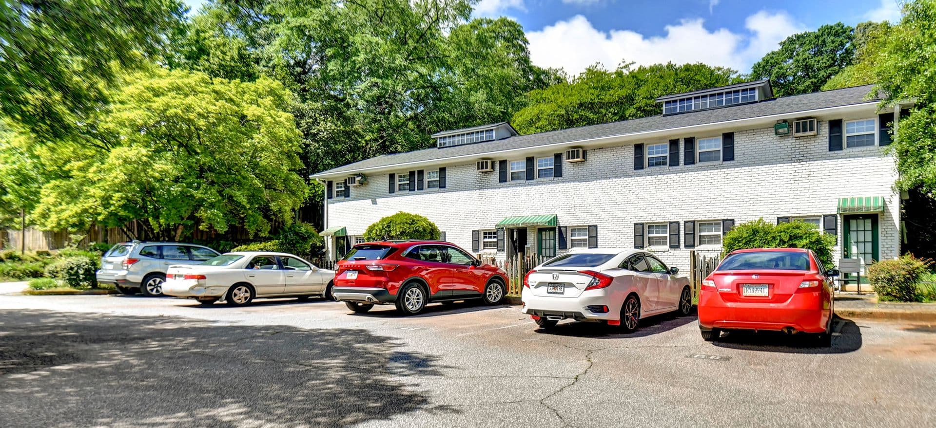 Athens Apartment: 244 Barber St.