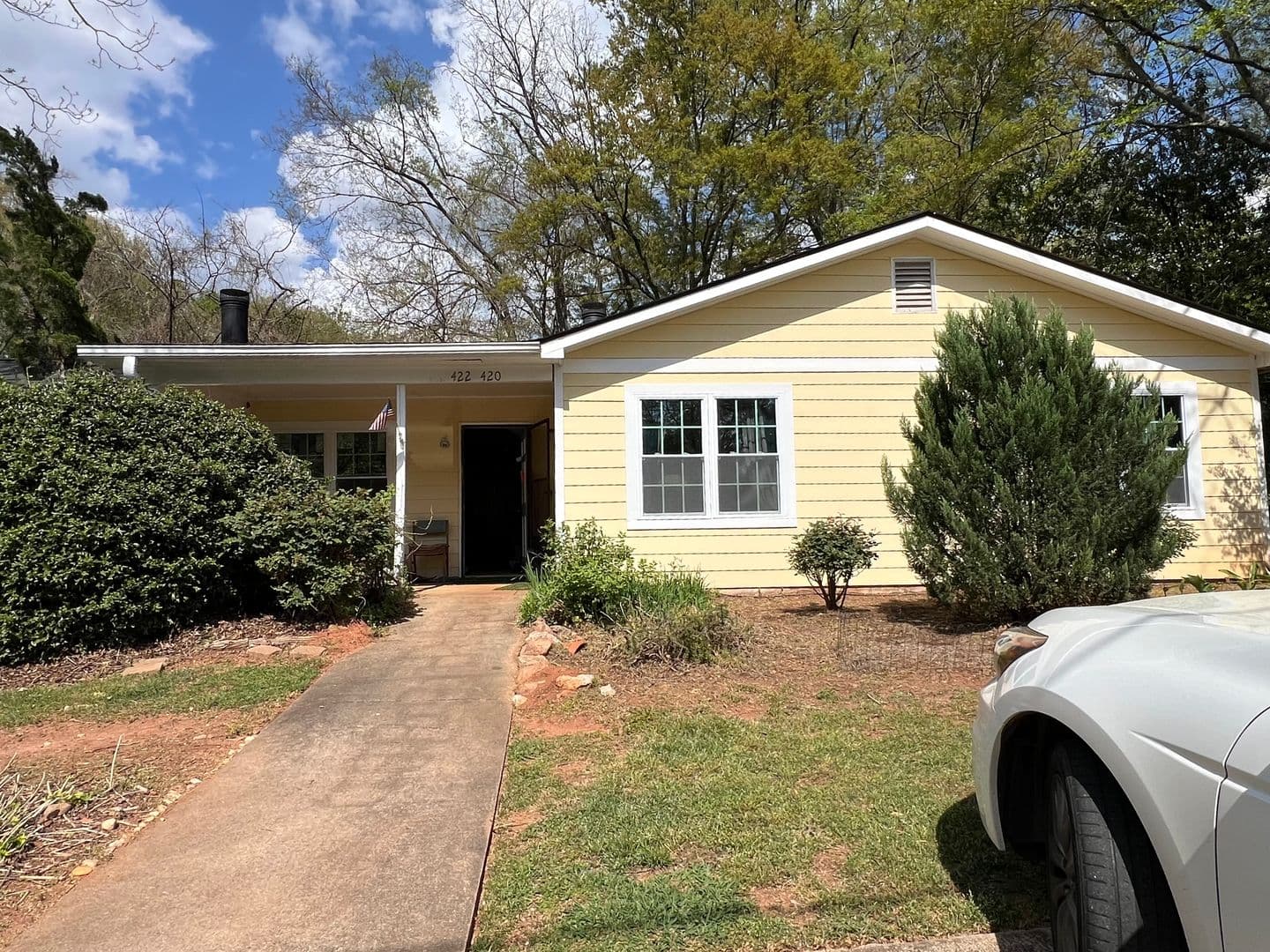 Athens House: 420 Yonah Avenue